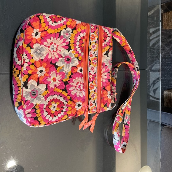 VERA BRADLEY BUNDLE!! Get 2 beautiful bags for the price of 1! Huge sale!! - Picture 9 of 11